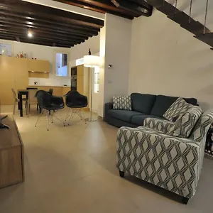 Apartment The Of The Ship Builder